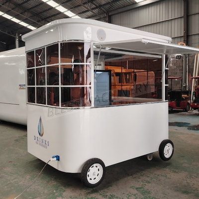 Caminhões móveis de trailers de lanches de alimentos Caminhões de alimentação multifunção com matéria-prima à base de farinha