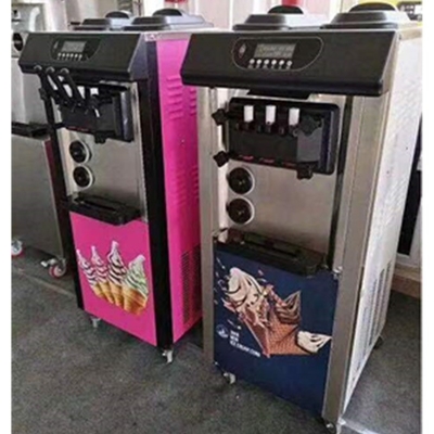 Máquina de sorvete suave com 3 sabores e 1 mistura Capacidade 120 KG