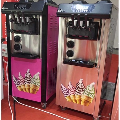 Máquina de sorvete suave com 3 sabores e 1 mistura Capacidade 120 KG