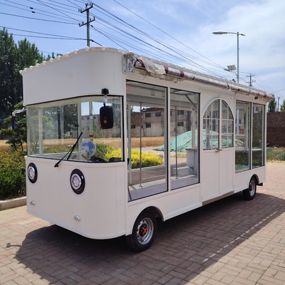 Trailers de lojas de roupas móveis movidos por fios externos ou painéis solares para calçados com sacos de cachecol