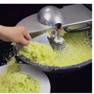 Experimente o poder da nossa máquina de cortar vegetais de 60 kg para resultados superiores