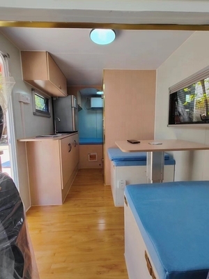 Lojas de materiais de construção Normas nacionais de higiene alimentar Trailers comerciais de alimentos / guarda-chuvas de carrinhos de comida 2500w-5000w