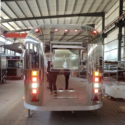 Trailers de alimentos para carrinho de pizza móvel Função de cozinha completa e bebida fria incluída