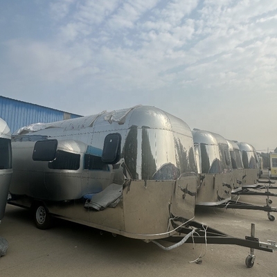 Sistema elétrico fornecido Trailer de restauração de aço inoxidável Food Van para lojas de vestuário