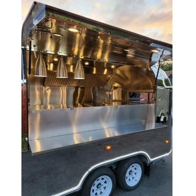35KM-75KM/H Food Truck Catering Trailer com fácil operação e cozinha totalmente equipada