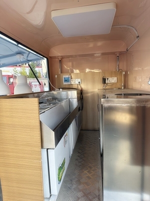 Equipamentos personalizados Modern Food Crepes Trailer para melhor venda 35km-75km/h Velocidade