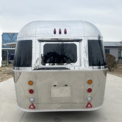 Carrinho móvel de trailers de comida conveniente e versátil para fazer comida deliciosa em qualquer lugar