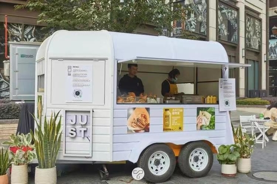 Carrinho de cachorros-quentes Sorvete Bar de cerveja e refrigerantes Caminhão de comida móvel de 600 kg a 1400 kg