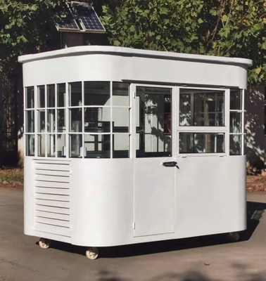40 km/h Carrinhos móveis de comida Hot Dog Vending Trailer com configuração opcional