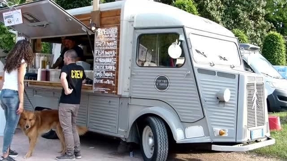Food Trailer Vintage Mobile Vendas de várias mercadorias personalizadas Citroen HY Van