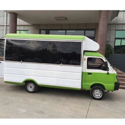 23 Anos Airstream Food Trailer/Carrier com Design Multifuncional Exibido na Feira de Cantão