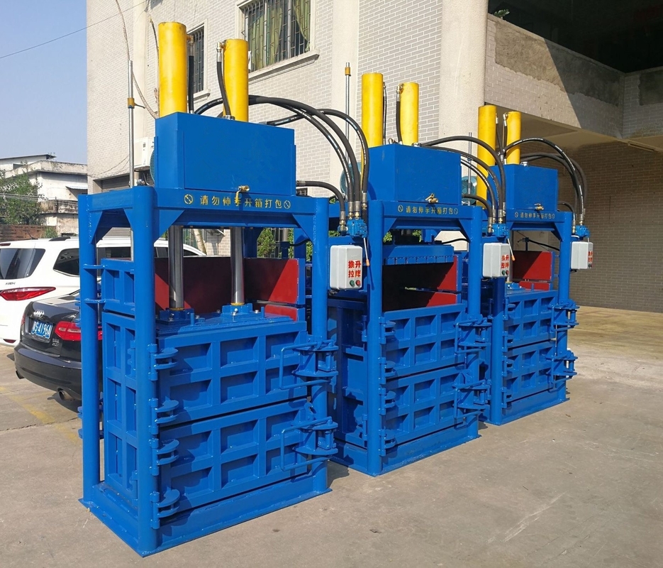 Máquina hidráulica de embalagem de garrafas PET 30t-100t Capacidade 5-8 sacos por hora Compactor hidráulico